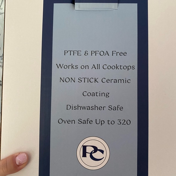 Phantom Chef Small Dutch Oven 2.3 QT - Picture 10 of 11